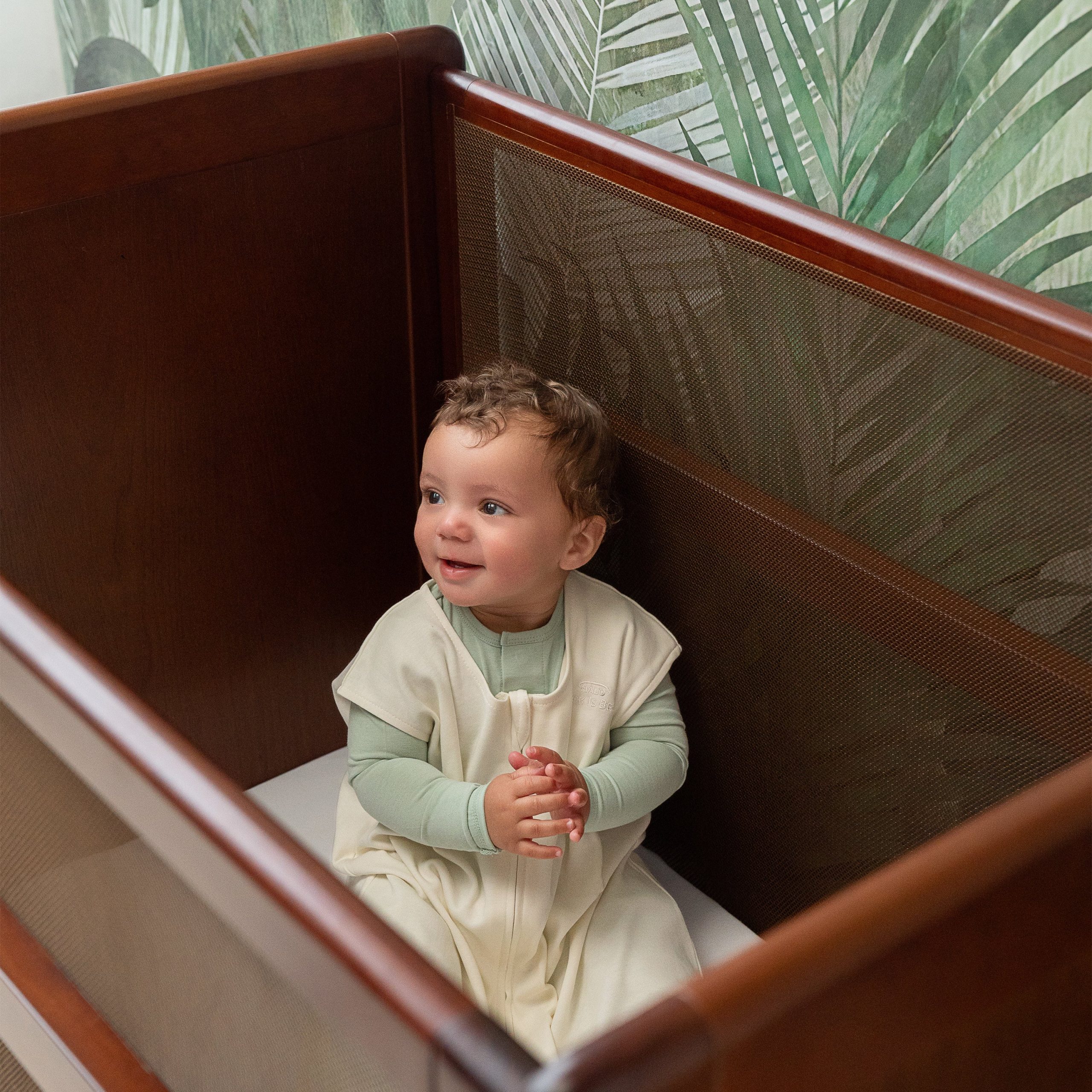 Mini Breathable Mesh Crib - Image 6