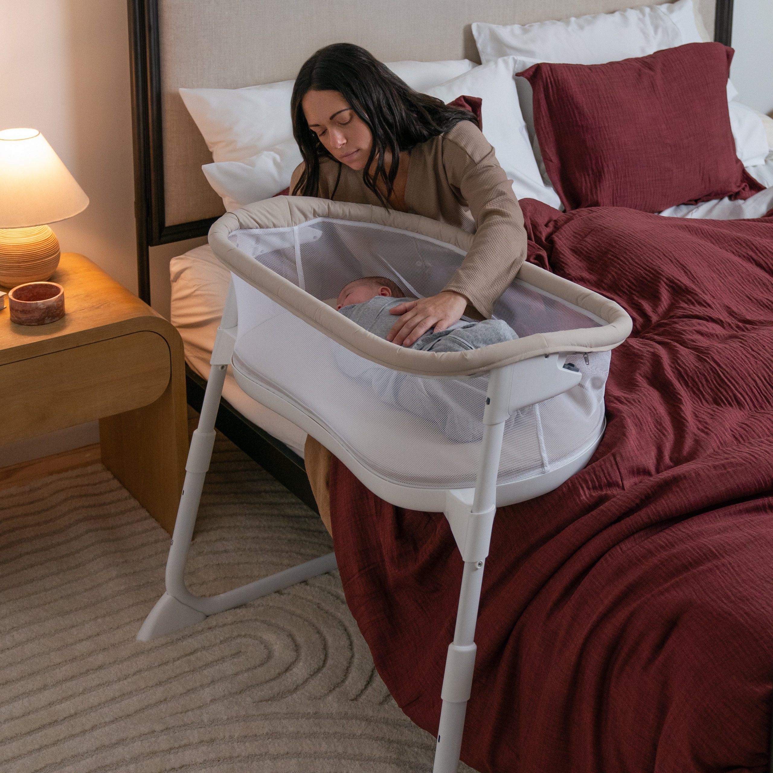 BassiNest® Lite Portable Bassinet - Image 2