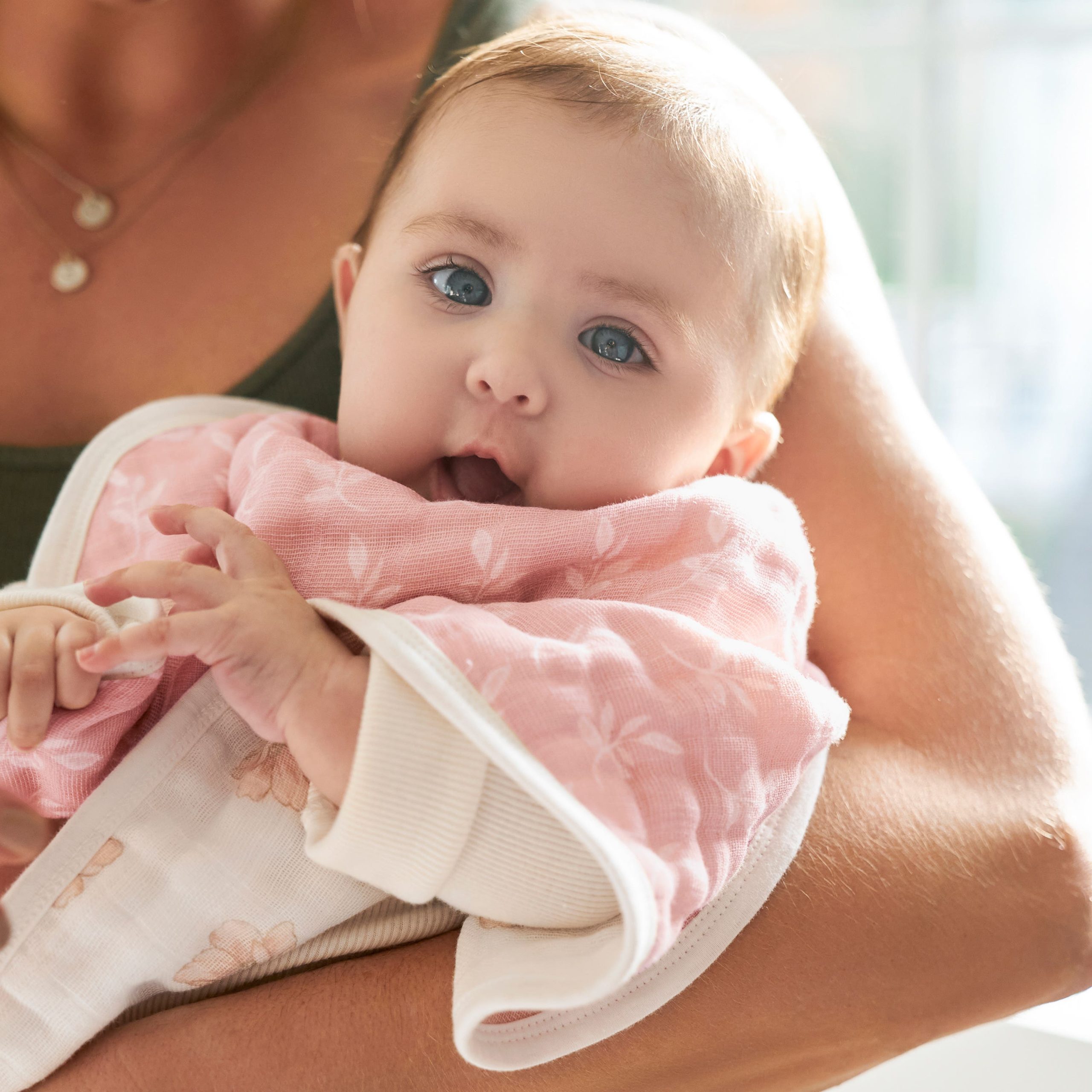 organic cotton muslin burpy bibs 2 pack - Image 2