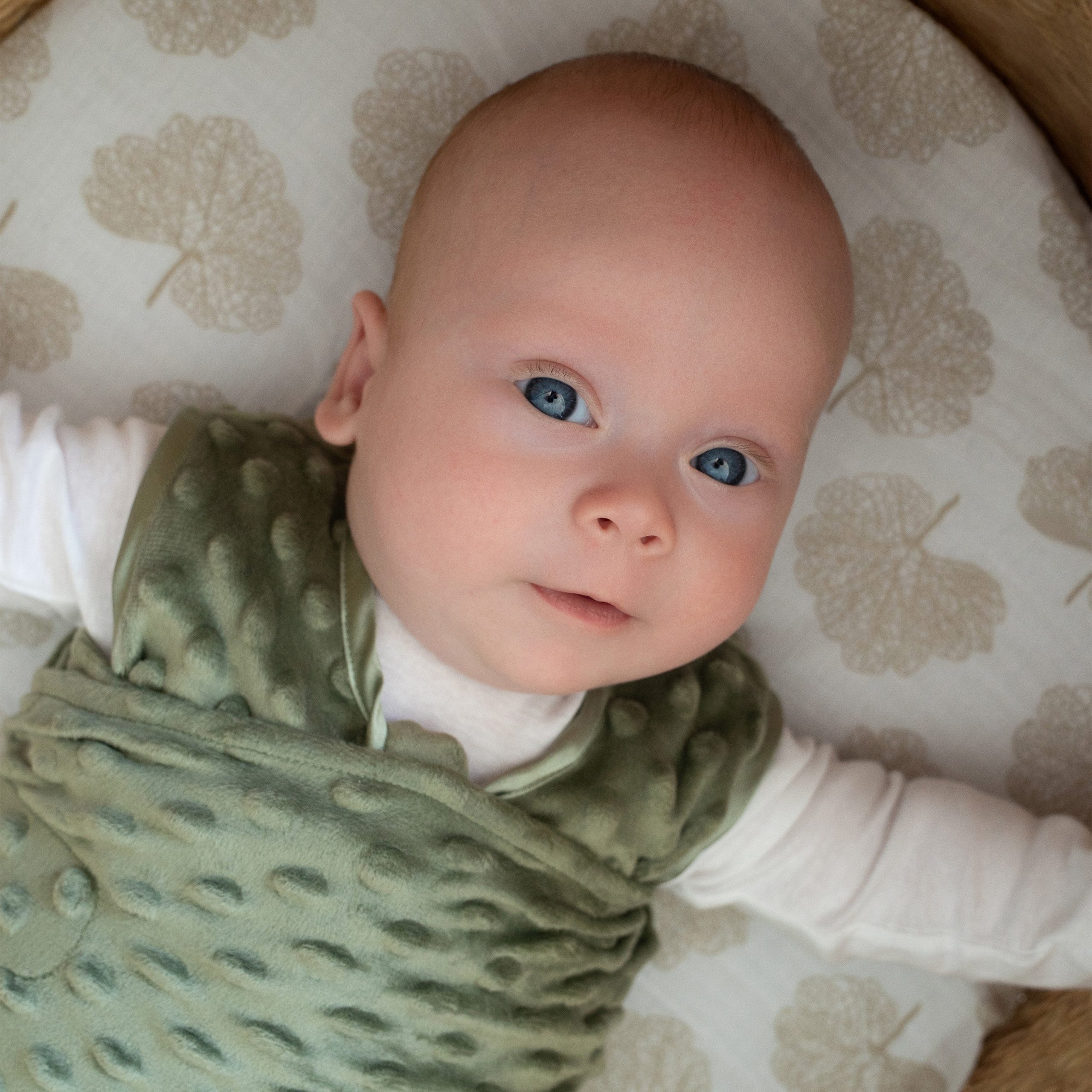 Swaddle Plushy Dot Velboa TOG 3.0 - Image 3