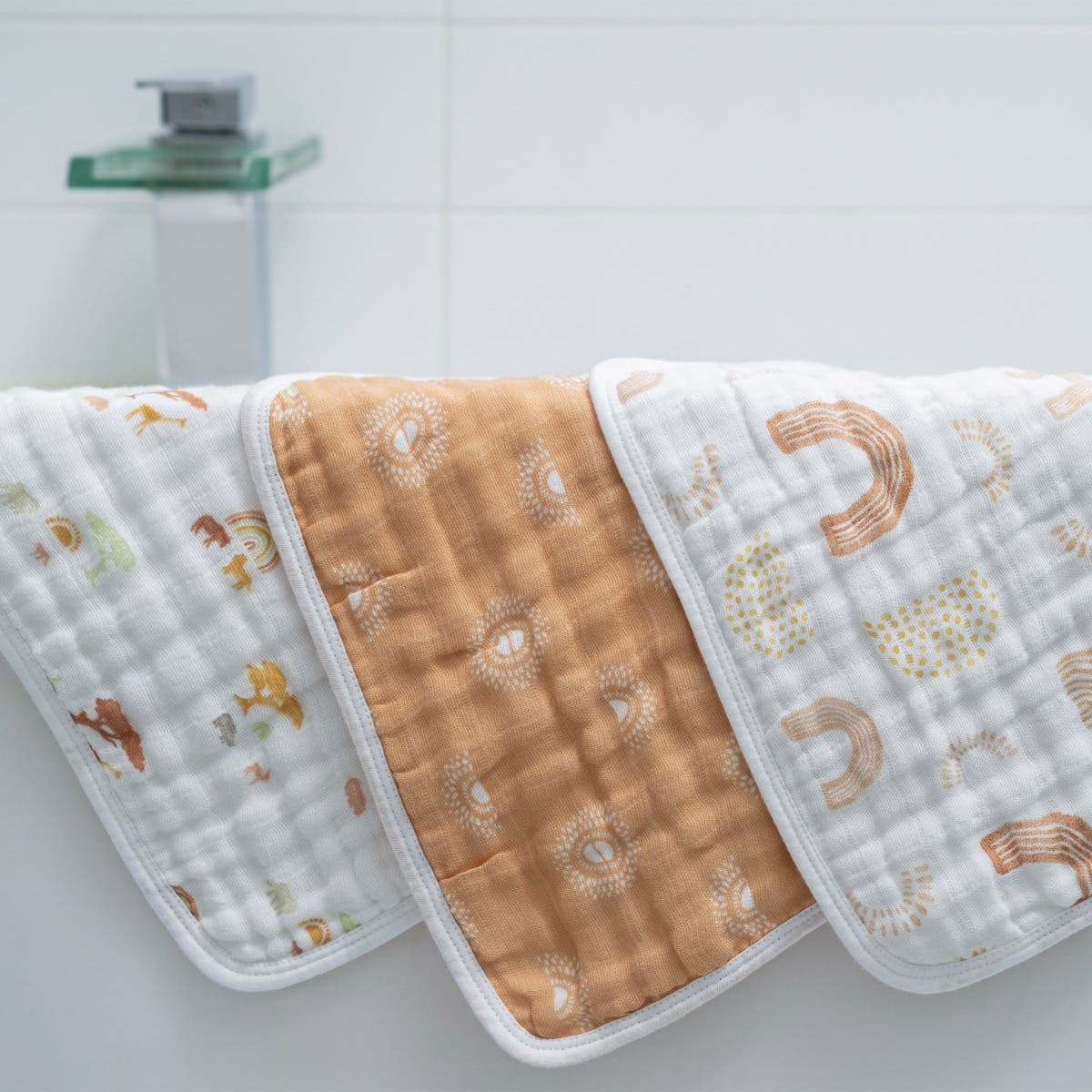 boutique 100% cotton muslin oversized washcloths 3 pack - Image 2
