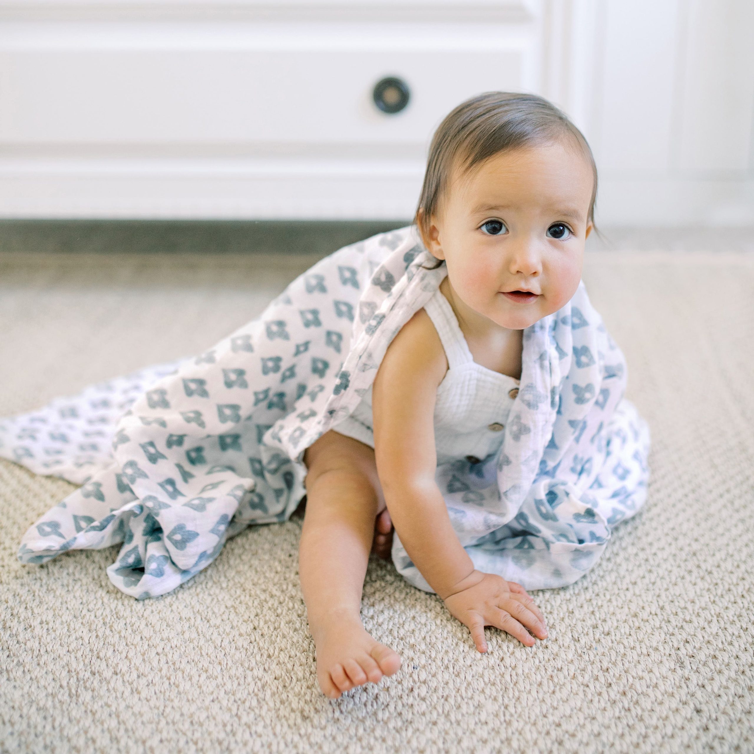 boutique 100% cotton muslin swaddle blanket - Image 3