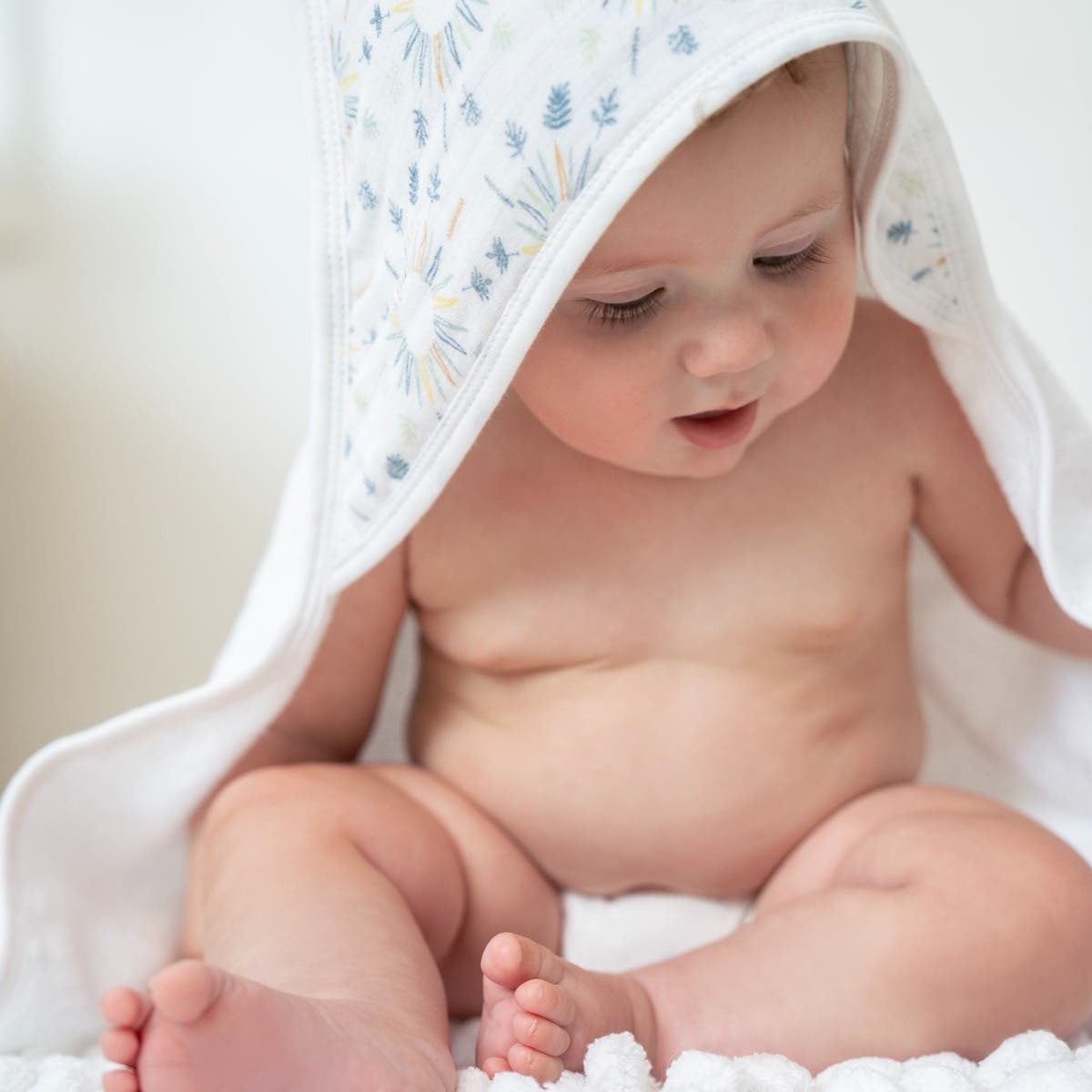 essentials cotton muslin hooded towels 2 pack - Image 2