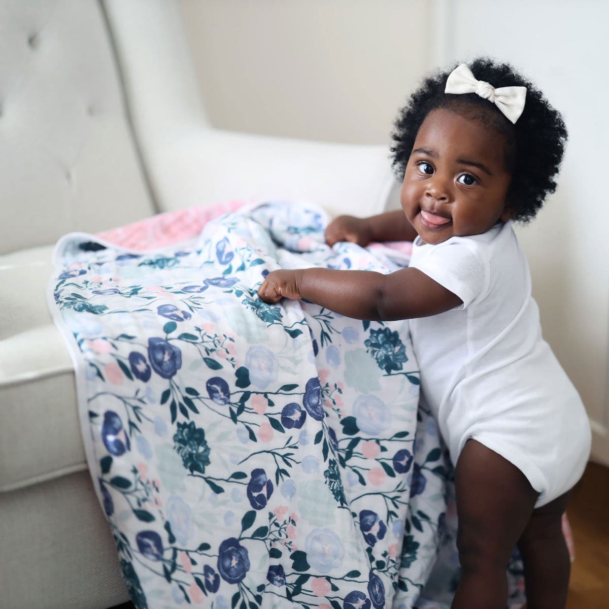 essentials cotton muslin dream blanket - Image 3