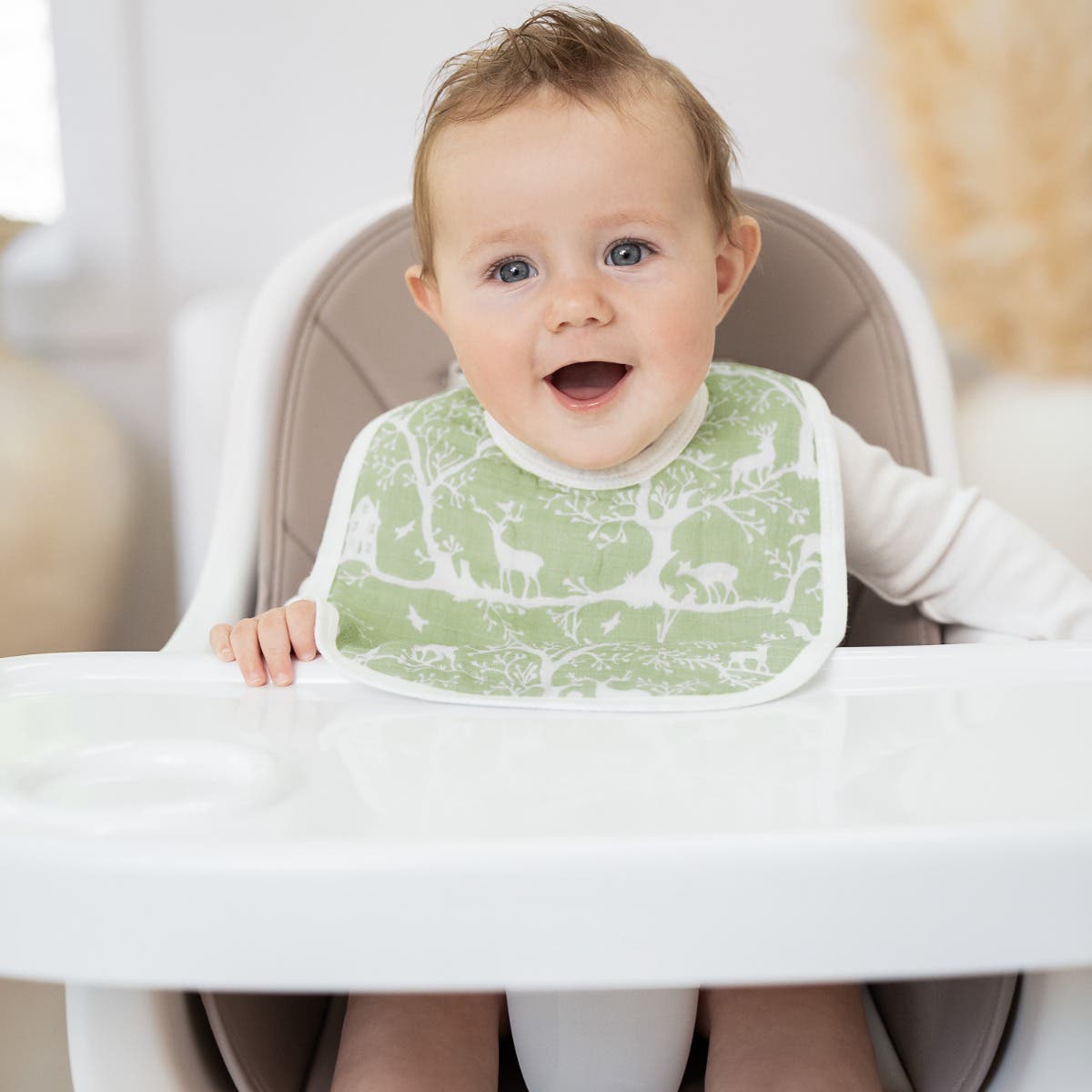 essentials cotton muslin snap bibs 3 pack - Image 2