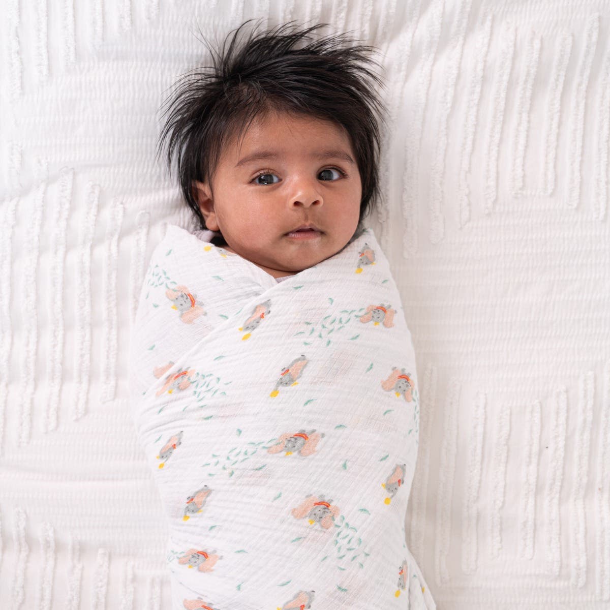 Disney™ essentials cotton muslin swaddle blanket 2 pack - Image 2