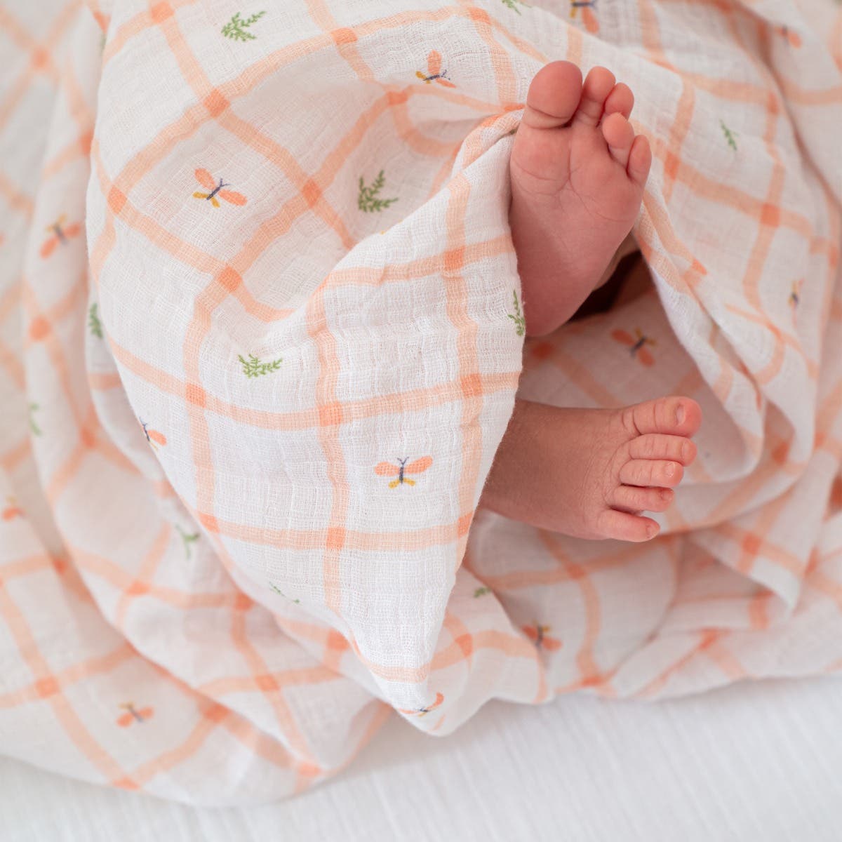 essentials cotton muslin swaddle blanket 4 pack - Image 2